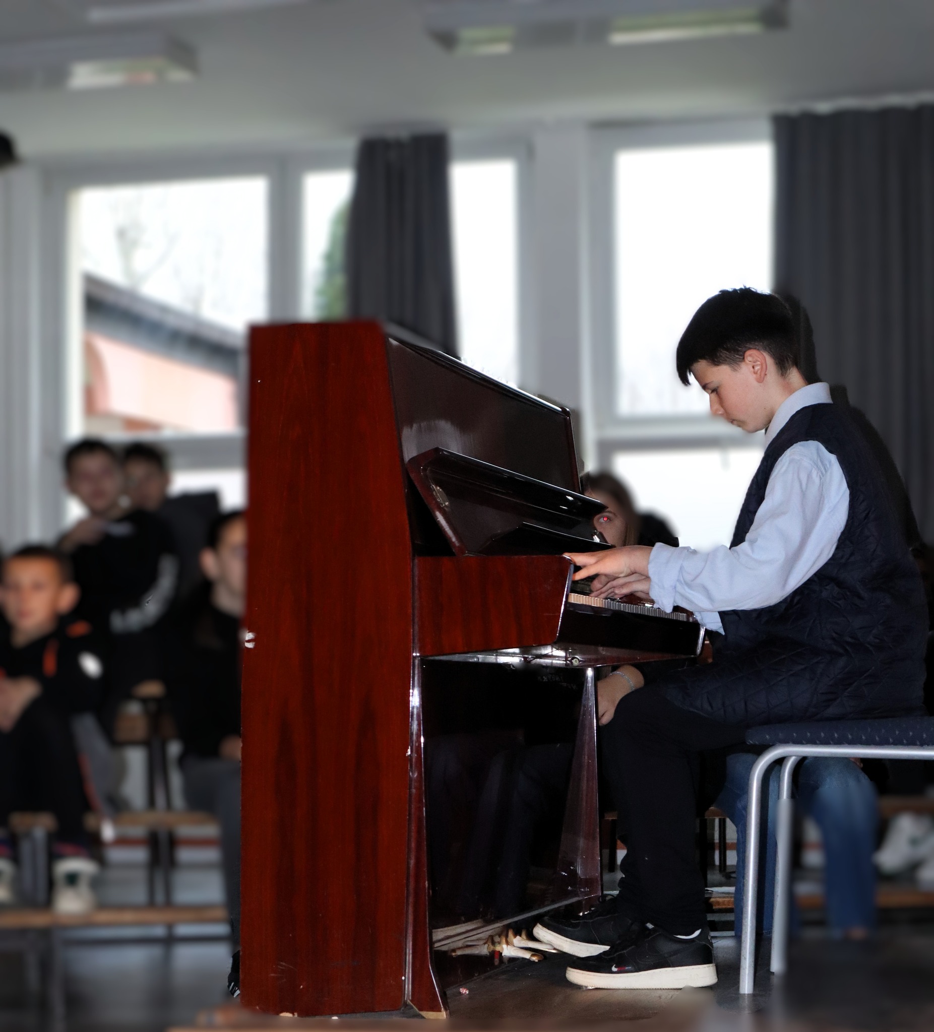 602433446_1355756696352210_3601002960921138101_n