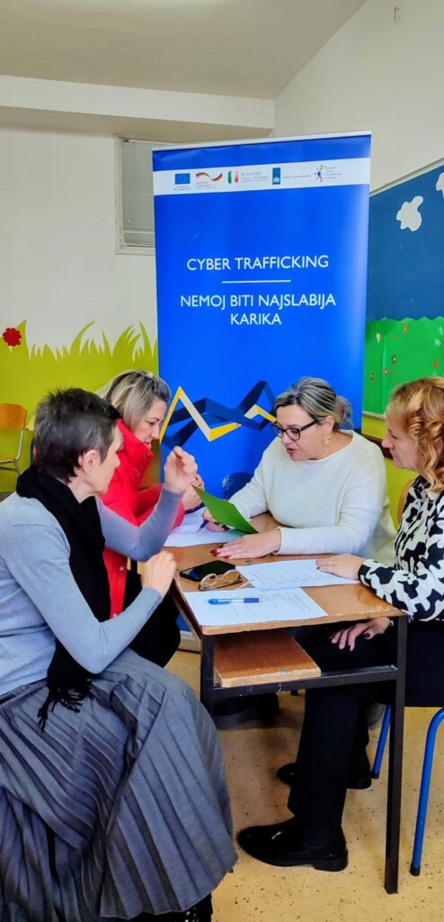 ŽIVIMO “SA” SVOJOM DJECOM, A NE “PORED” NJIH