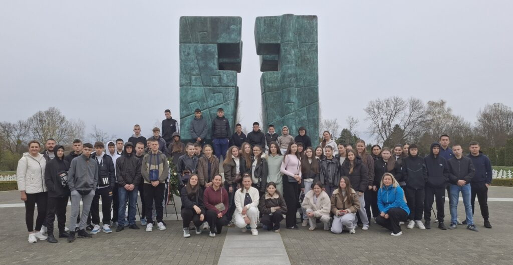 654795613_1422567566337789_1983574308985574098_n